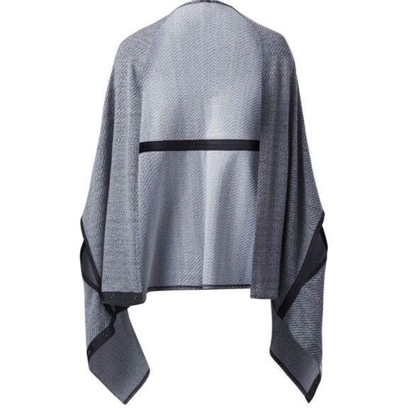 Lululemon Vinyasa Wrap
Hazy Heather Heathered White Heathered Black / Gray - Picture 2 of 11